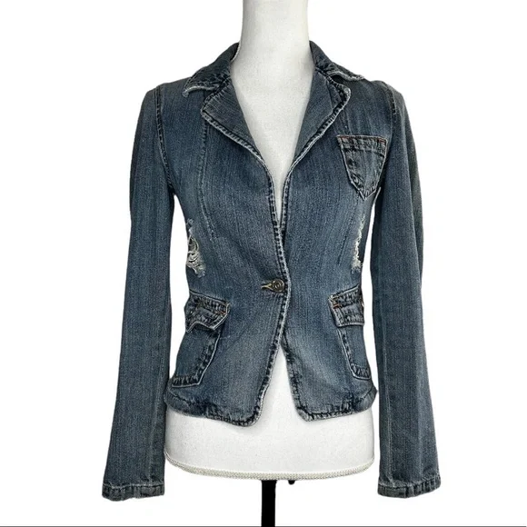 Miss Me Distressed Denim Jean Jacket - Picture 2 of 12